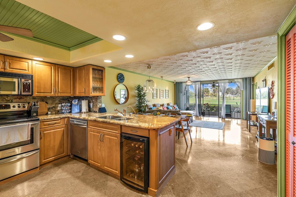 3001 S Palm Aire Drive #105, photo 5