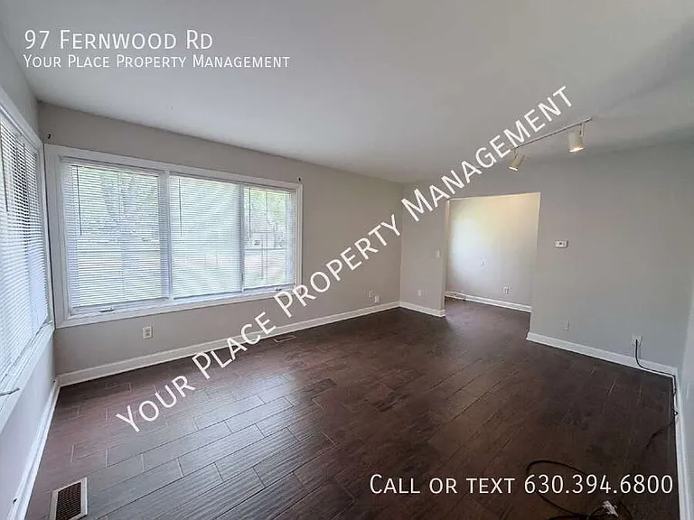 97 Fernwood Rd — Photo 4
