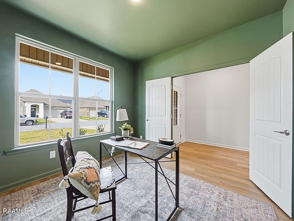 4th image of 112 Fallow Field Rd