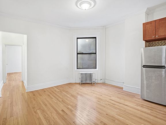 2nd image of 157 Garfield Pl #3B
