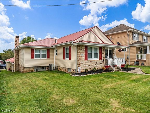 4th image of 3716 Hanlin Way