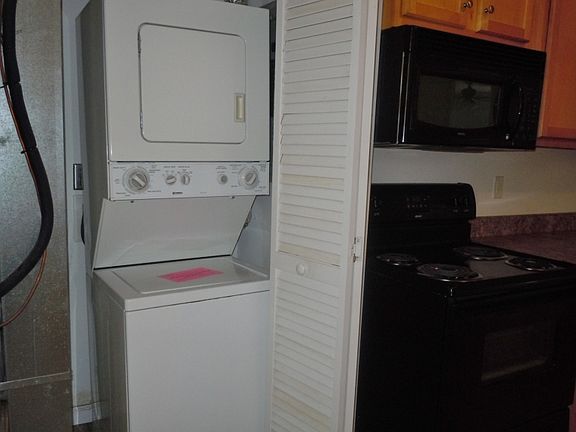 5th image of 115 Maryknoll Dr APT 1