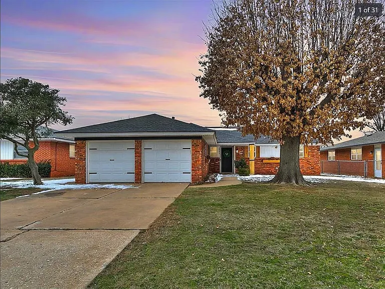2021 Meeker Dr — Photo 1