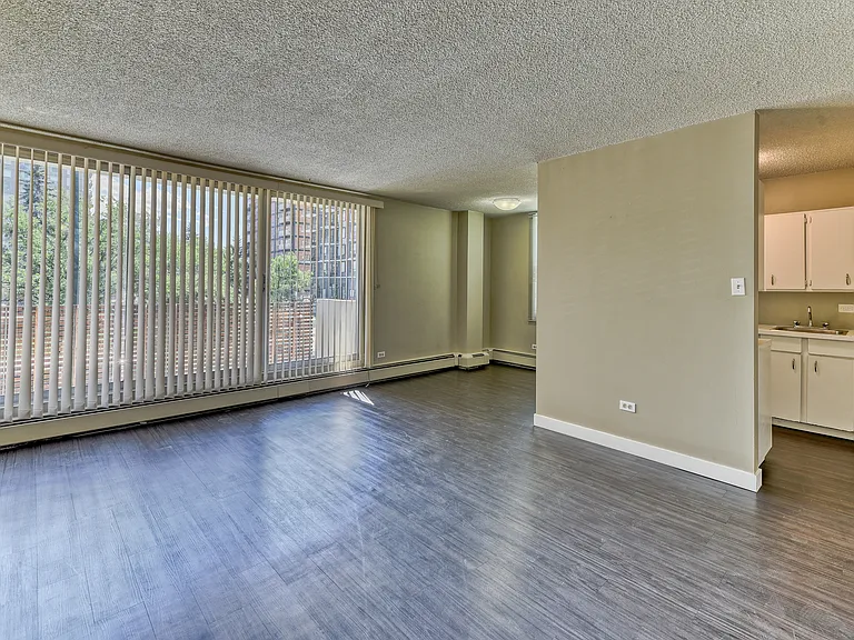 738 14th Ave SW #4C — Photo 7