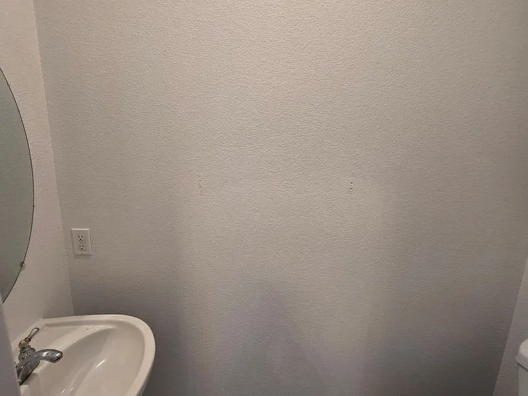 223 Santa Barbara St — Photo 4