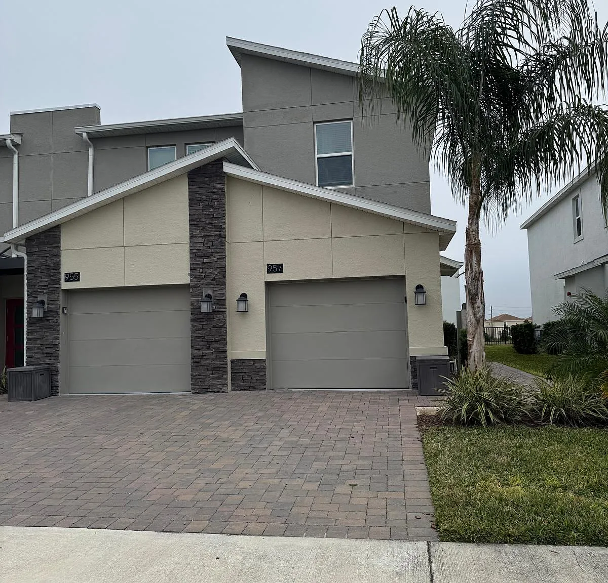 2 bed, 1388 sqft, $2,200 — Photo 2