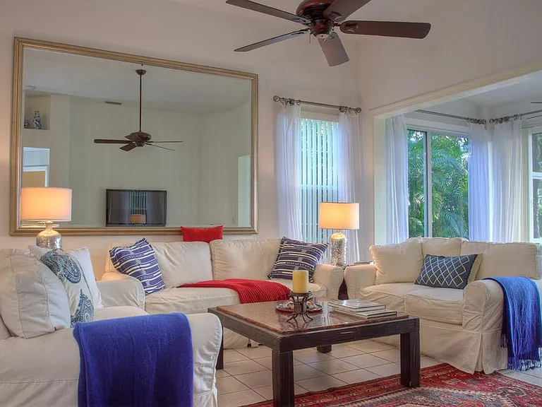 7911 Whitebridge Gln — Photo 12