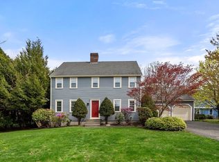 2 Appletree Ln, Natick, MA 01760
