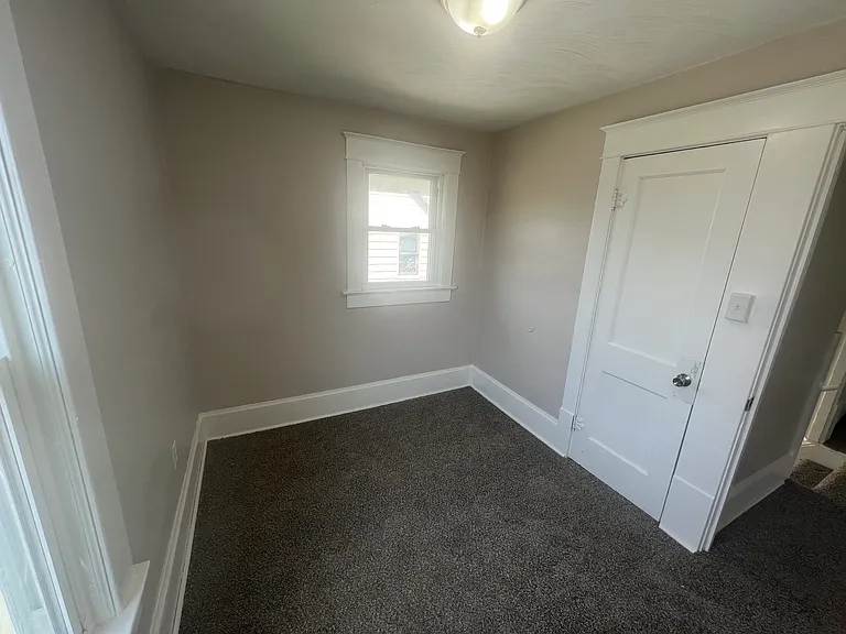 893 Battles Ave — Photo 7