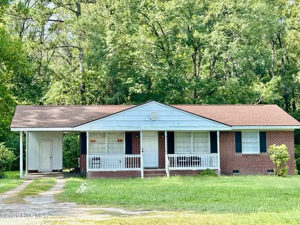 18040 Wagram Road, Laurinburg, NC 28352