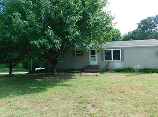 45571 37 1/2 St, Paw Paw, MI 49079