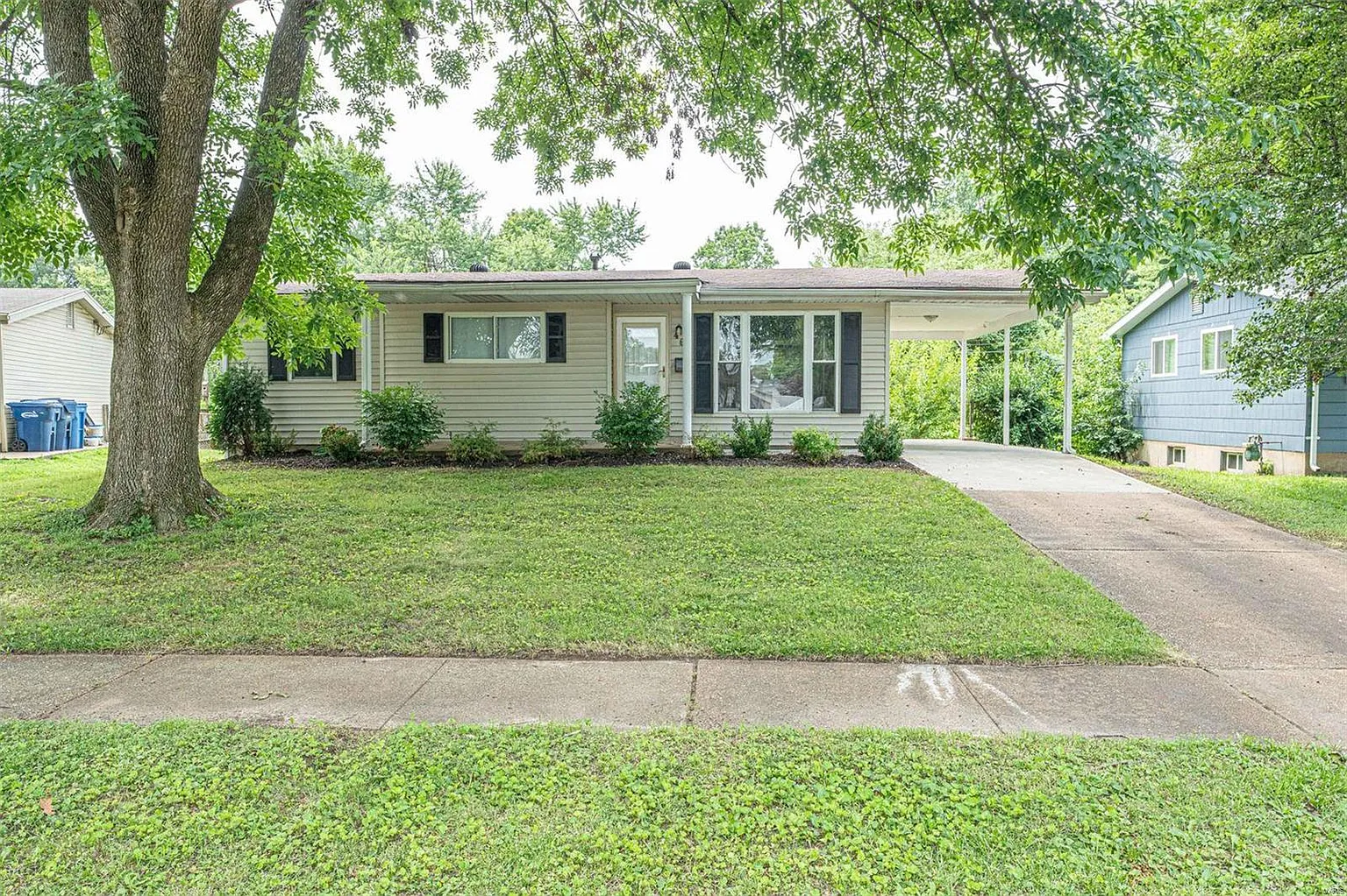 460 Lula Dr photo 1