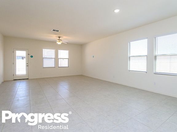 4th image of 35382 W San Capistrano Ave