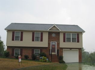 188 Ford Cir, Inwood, WV 25428
