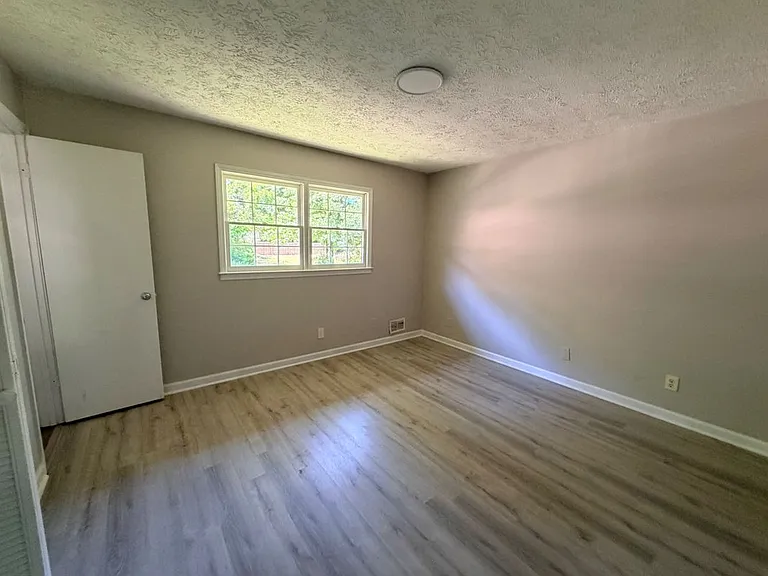 2079 McDaniels Bridge Rd SW — Photo 28