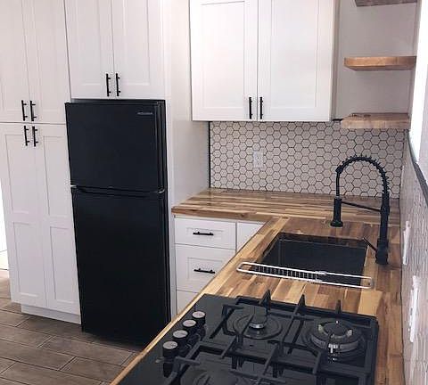 This is the kitchenette