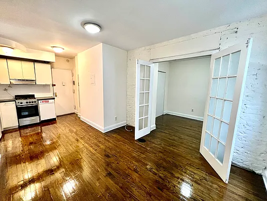 Rented by Highline Residential | media 7