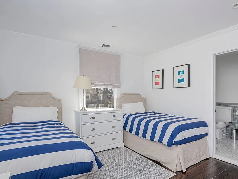 247 Little Plains Rd — Photo 18