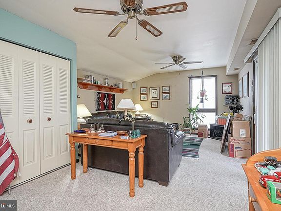 3rd image of 40 Tansboro Rd Unit 7B