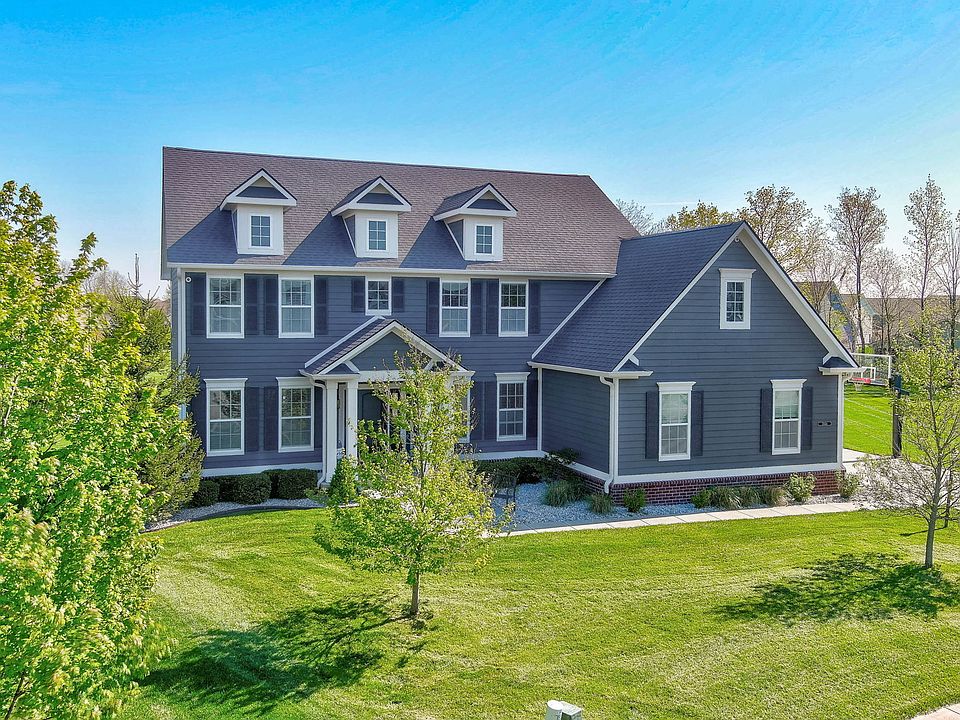 1st image of 11644 Laurel Springs Cir