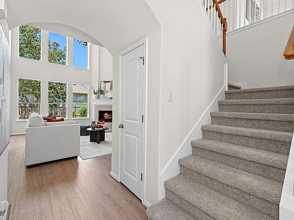 5th image of 506 Springbok Dr