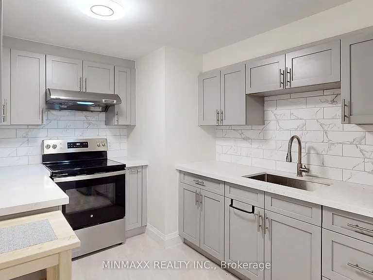 202 Forbes Ter — Photo 10