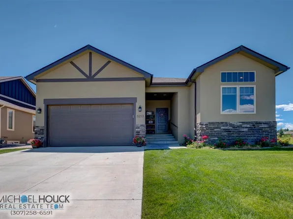 5213 Henning Loop, Casper, WY 82609