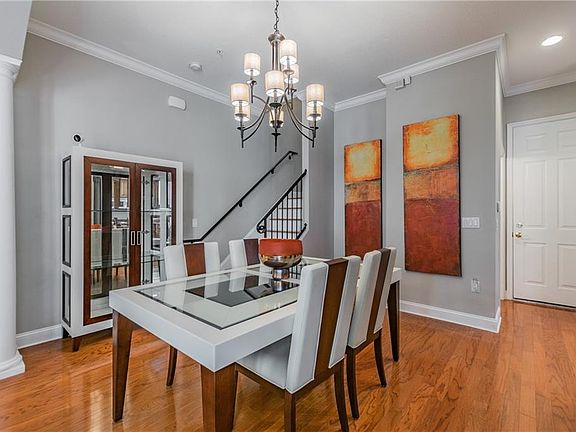 5th image of 2307 Kensington Garden Ln