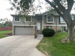 15531 Mason Cir, Omaha, NE 68154