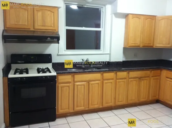 (undisclosed Address), Newton, MA 02458