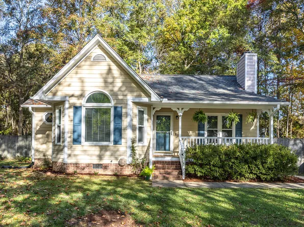 109 Melissa Ct, Clayton, NC 27520