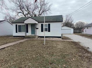 804 SW 5th St, Aledo, IL 61231