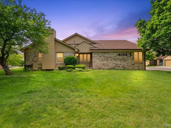 2303 Heritage Pointe Dr, Sterling Heights, MI 48314