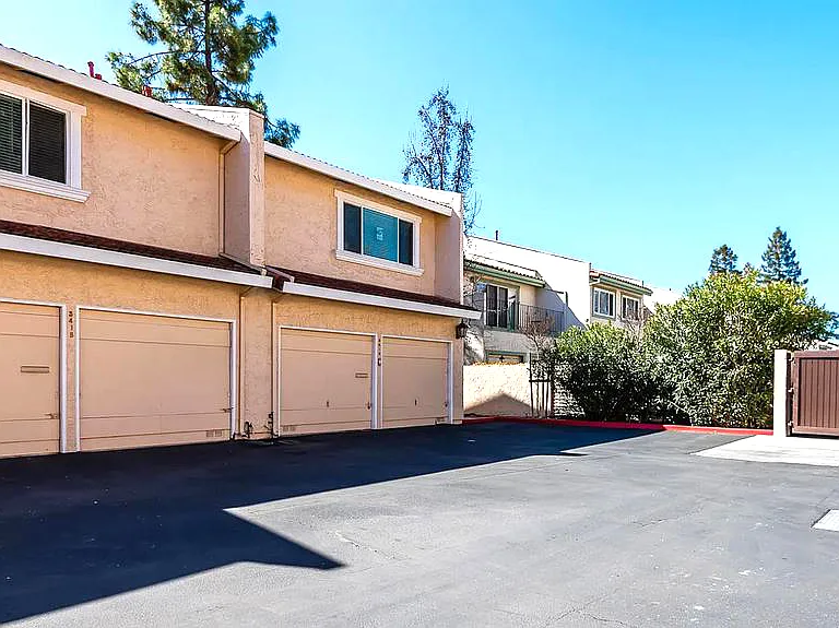 541 Giuffrida Ave #A — Photo 21