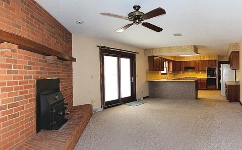 5th image of 10350 Springwater Dr