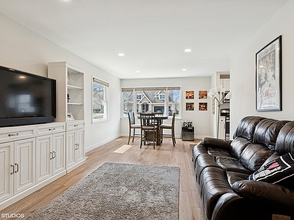 2nd image of 609 S Highland Ave