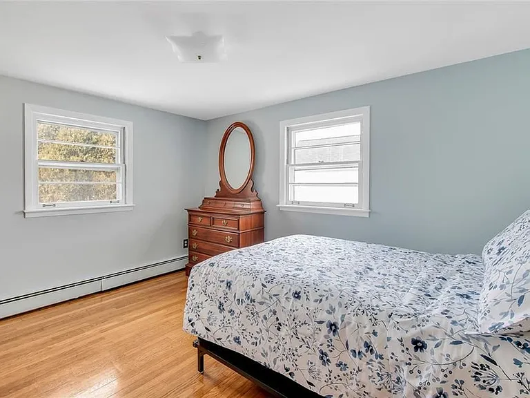 85 Treasure Rd — Photo 17