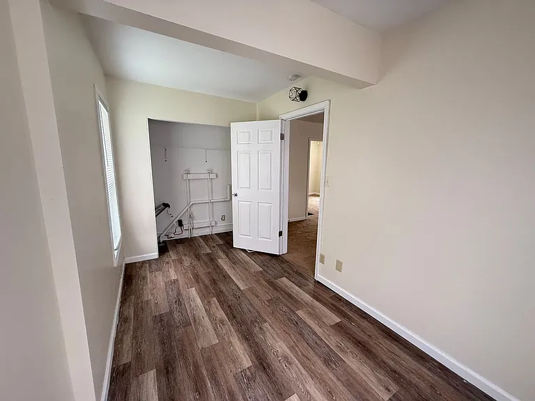 5420 E Michigan Ave — Photo 15