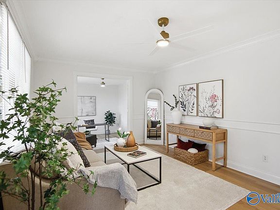 3rd image of 18247 Circle Dr