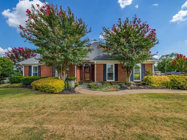 7655 Reidville Rd, Woodruff, SC 29388