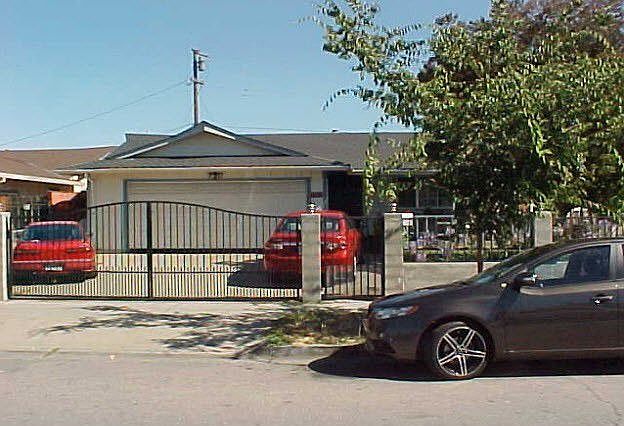 1st image of 2587 Pendragon Ln