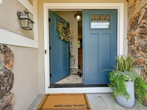 135 Saint Germain Ln, Pleasant Hill, CA 94523