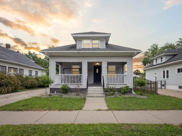 1241 S Irwin Ave, Green Bay, WI 54301