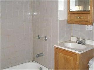 5th image of 2232 S Keeler Ave