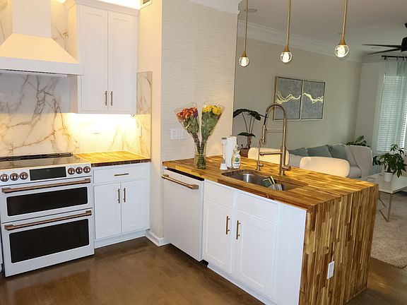 3rd image of 375 Highland Ave NE Unit 919