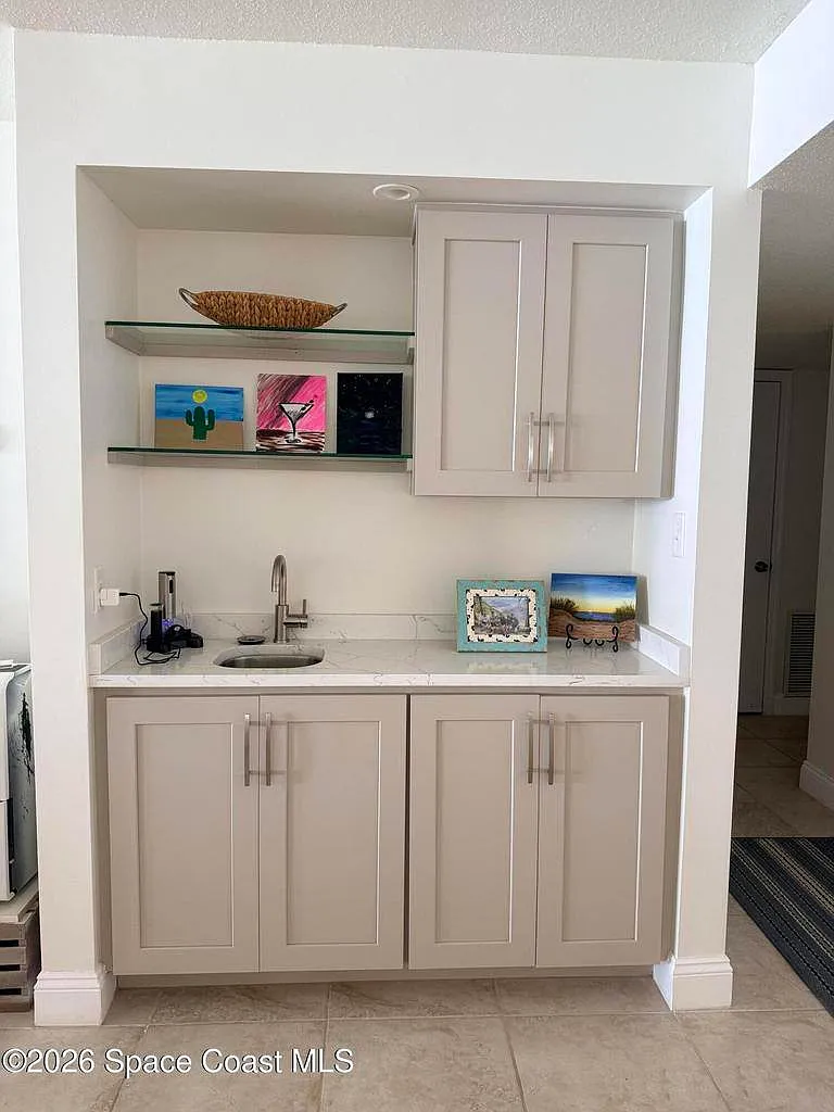 3 bed, $4,300 — Photo 4