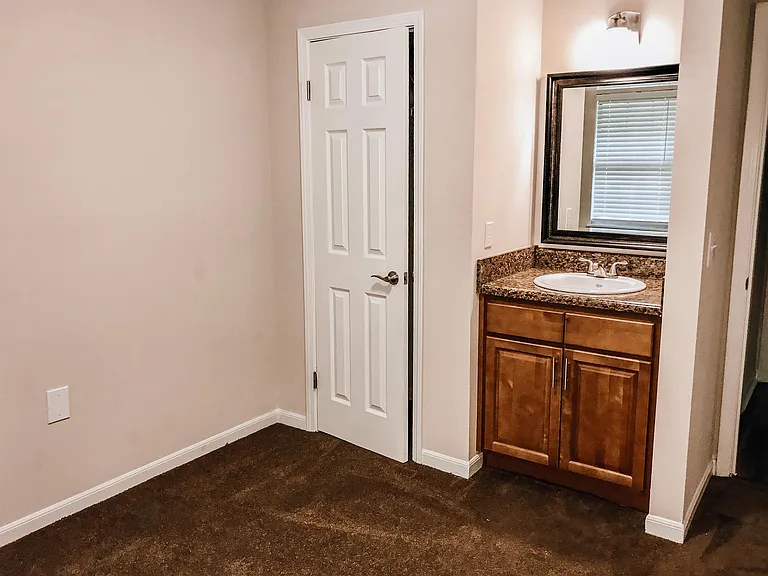 235 Vista Cir — Photo 7