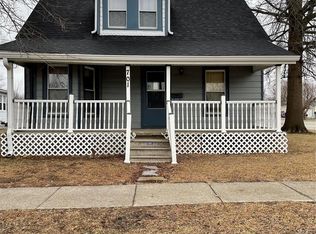701 N Giddings Ave, Jerseyville, IL 62052