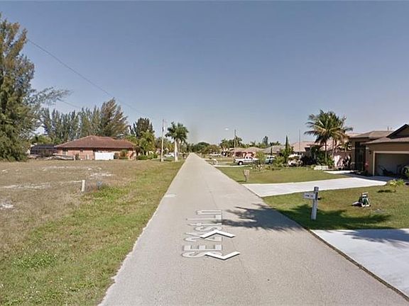 3rd image of 209 SE 21st Ln