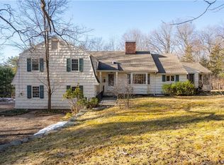 8 Oakhurst Rd, Simsbury, CT 06070